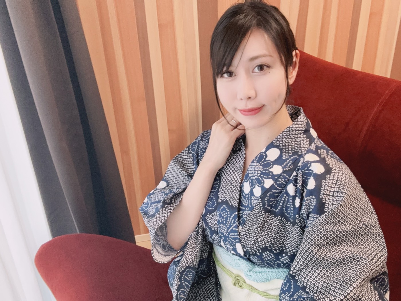 着物姿で和の歴史を語る関口美奈子
